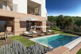 Luxury 2 bed ground floor apartments in newest golf...